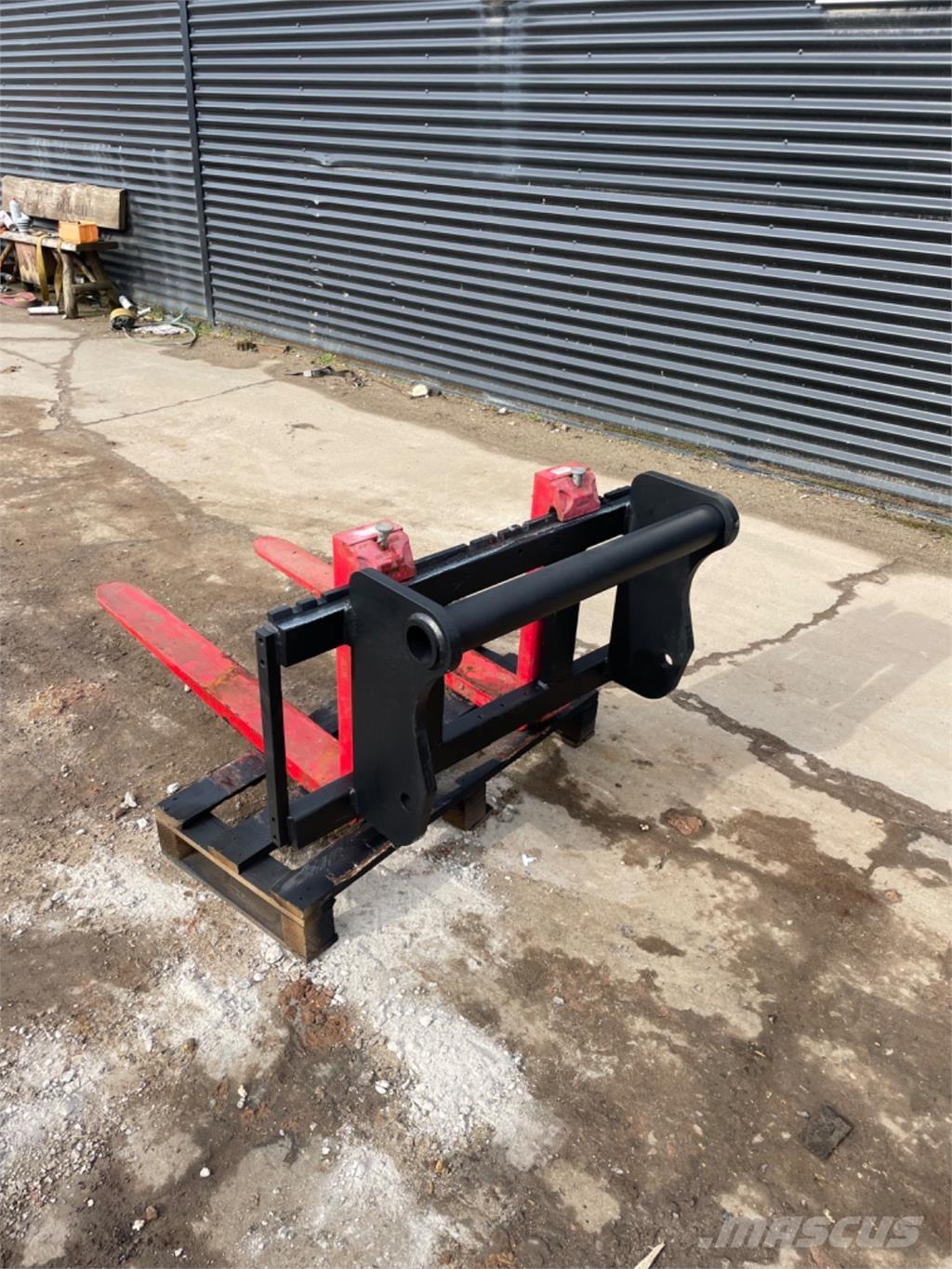 Manitou 5000kg Forquilhas