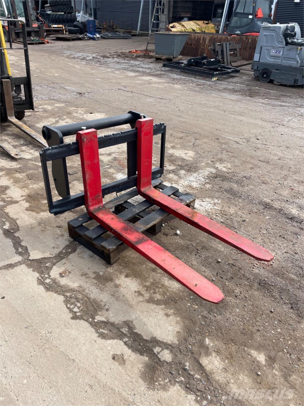 Manitou 5000kg Forquilhas