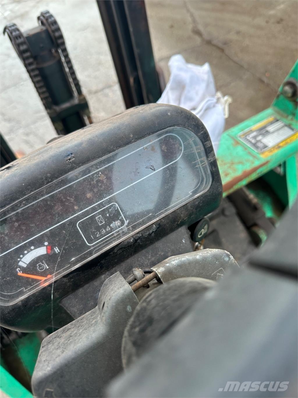 Mitsubishi FG15 Empilhadores a gás