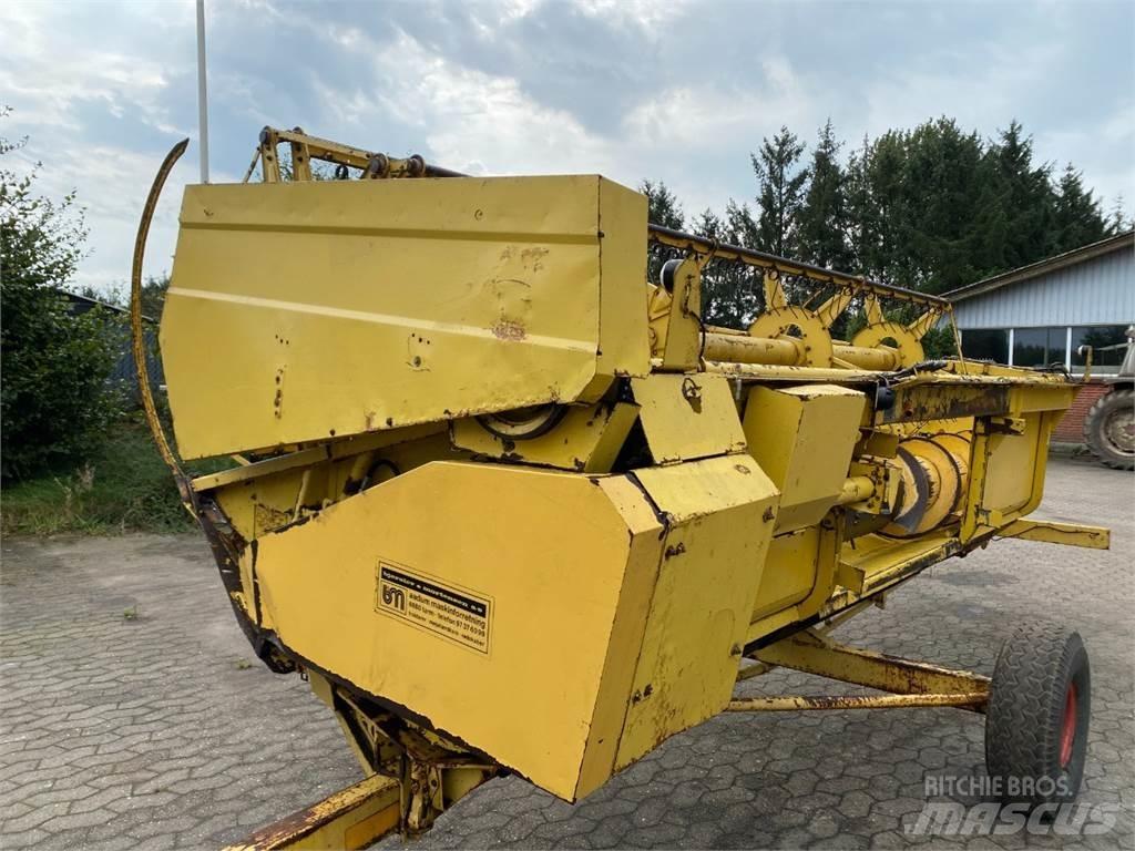 New Holland 15 Acessórios de ceifeiras debulhadoras