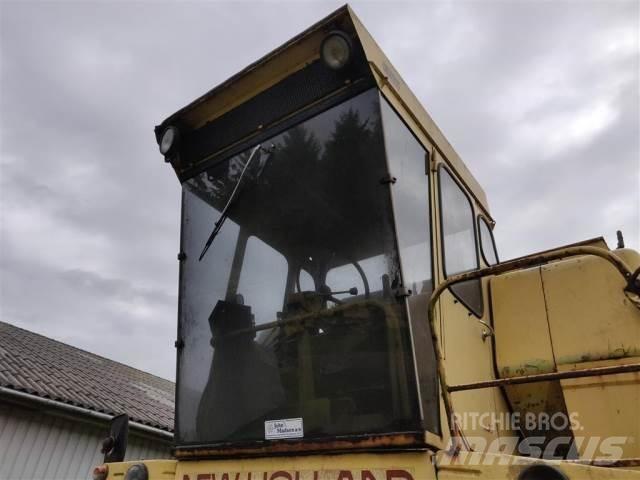 New Holland 1550 Cabines e interior