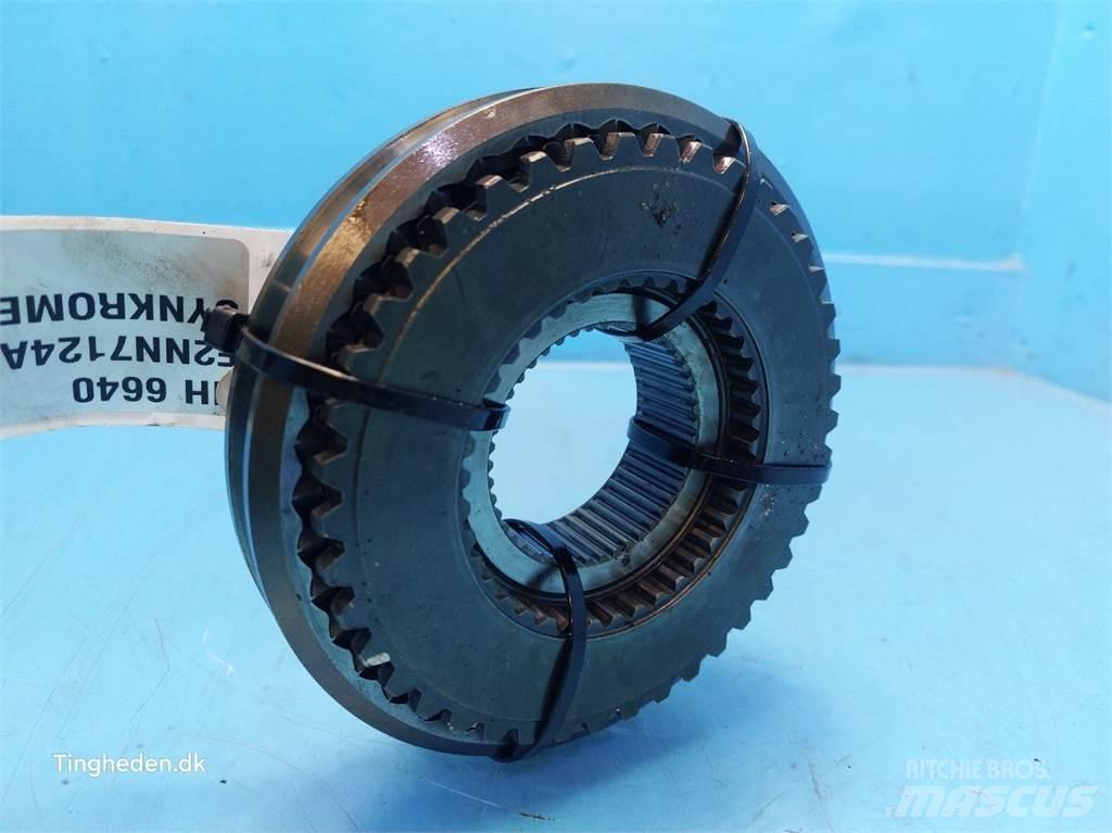 New Holland 6640 Transmissão