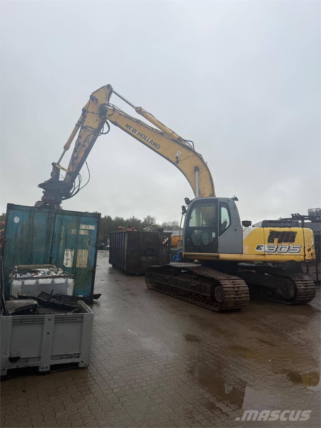 New Holland E305 Escavadoras de rastos