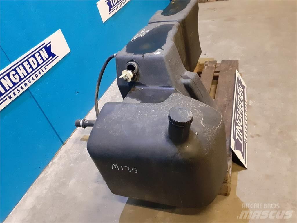 New Holland M135 Outros acessórios de tractores
