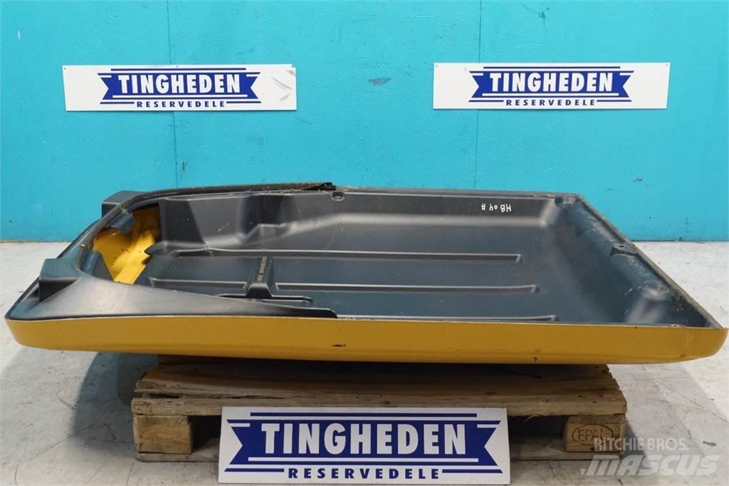 New Holland TF78 Cabines e interior