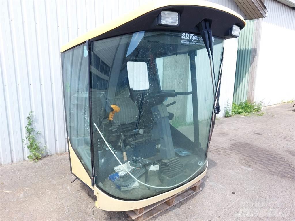 New Holland TX65 Cabines e interior