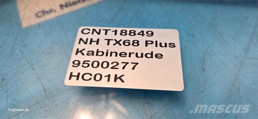 New Holland TX68 Cabines e interior