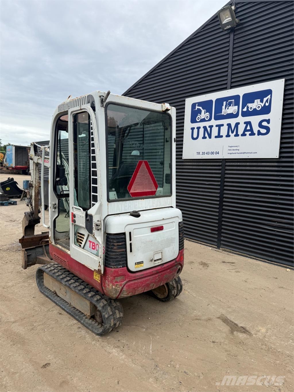 Takeuchi TB016 Mini Escavadoras <7t