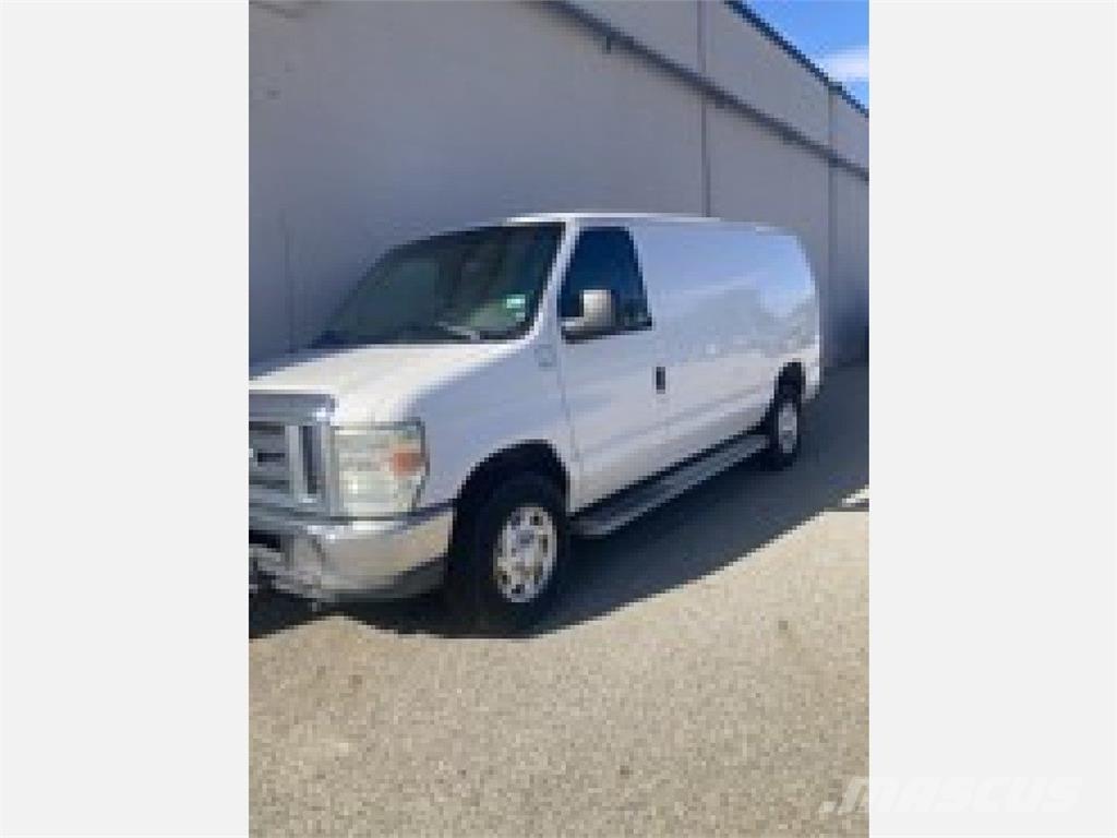 Ford E250 Carrinhas de caixa fechada