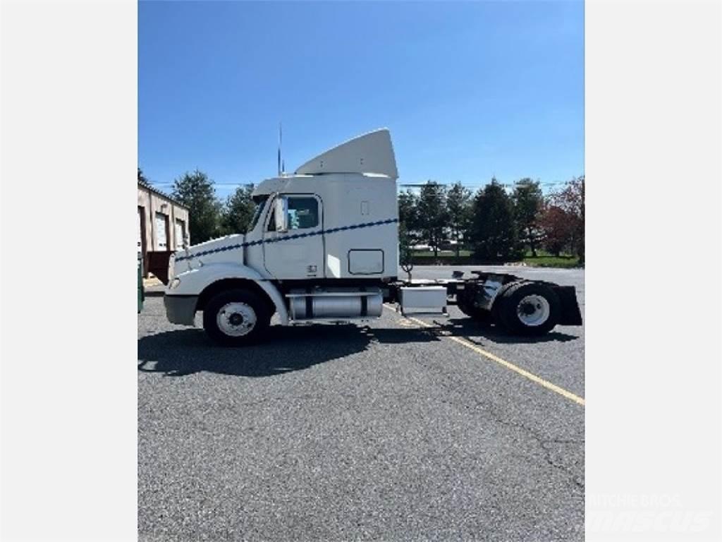 Freightliner CL112G Tractores (camiões)