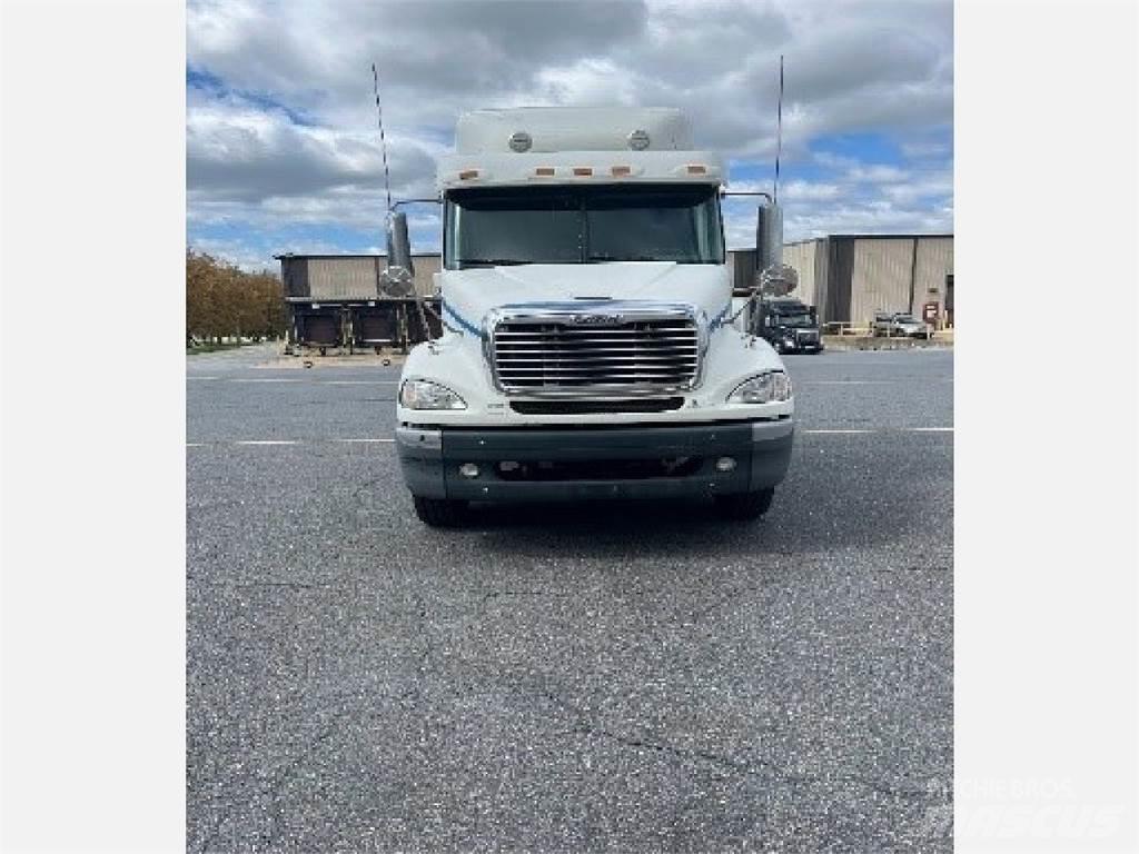 Freightliner CL112G Tractores (camiões)