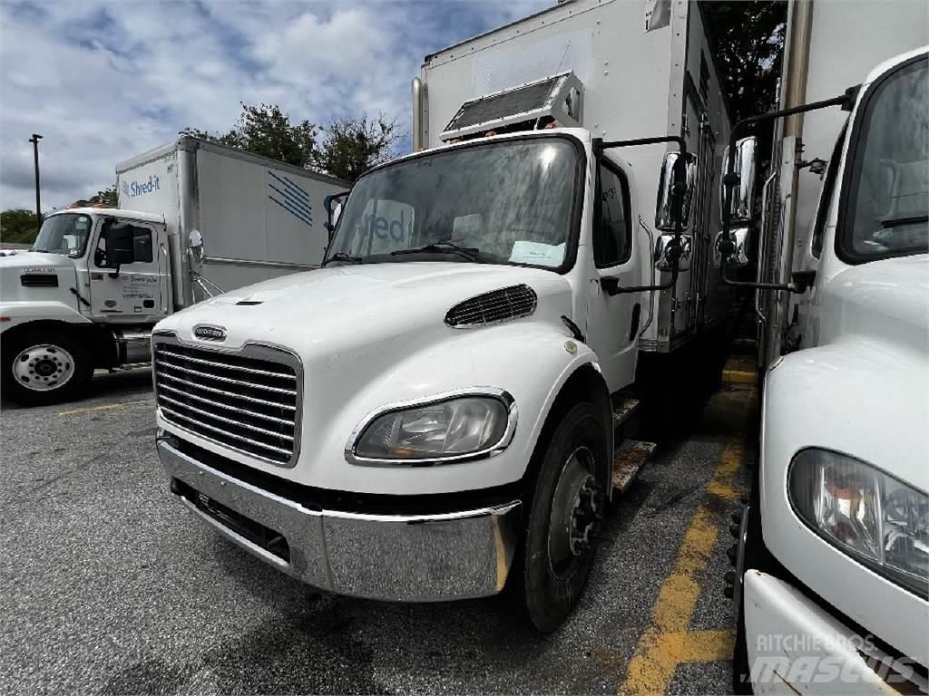 Freightliner M2-106 Camiões de caixa fechada