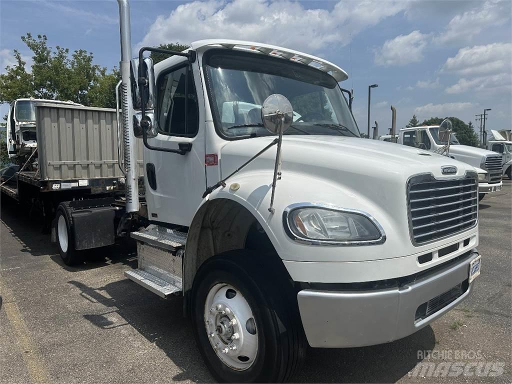 Freightliner M2 106 Tractores (camiões)