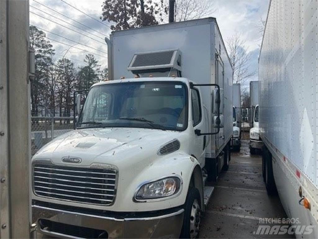 Freightliner M2-106 Camiões de caixa fechada
