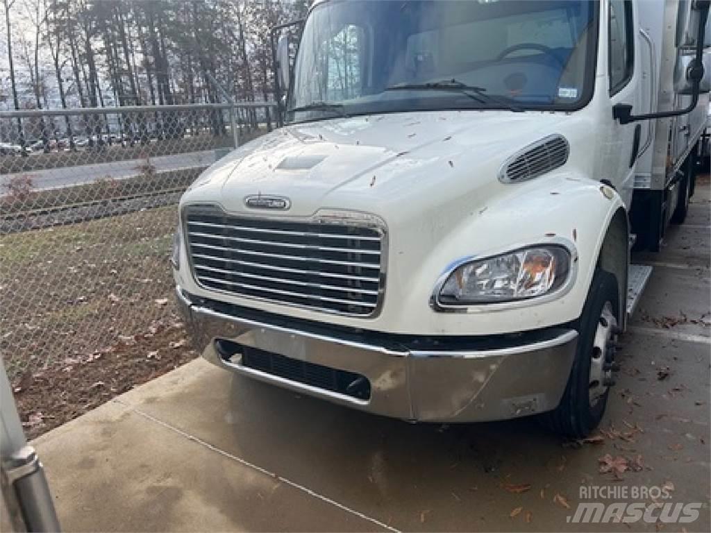 Freightliner M2-106 Camiões de caixa fechada