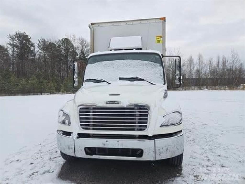 Freightliner M2-106 Camiões de caixa fechada
