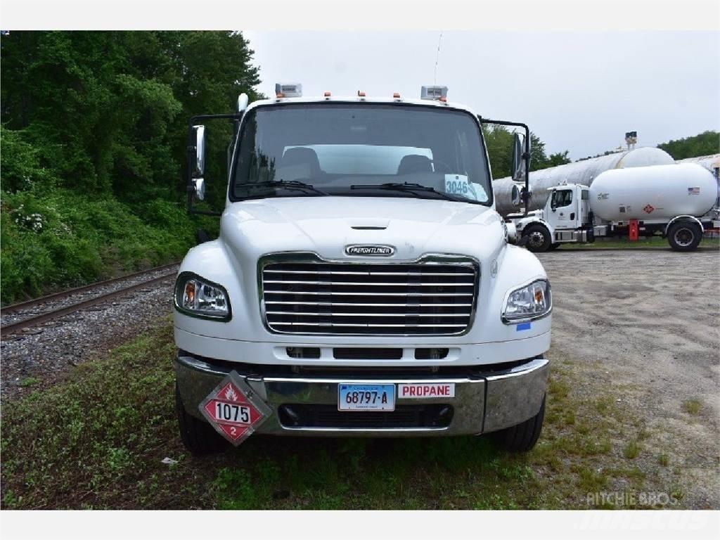 Freightliner M2-106 Outros Camiões