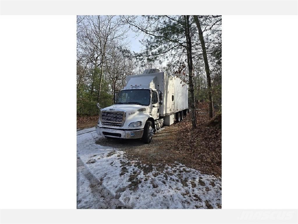 Freightliner M2-112 Camiões de caixa fechada