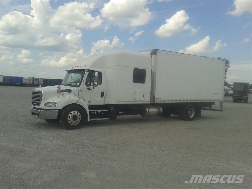 Freightliner M2-112 Camiões de caixa fechada