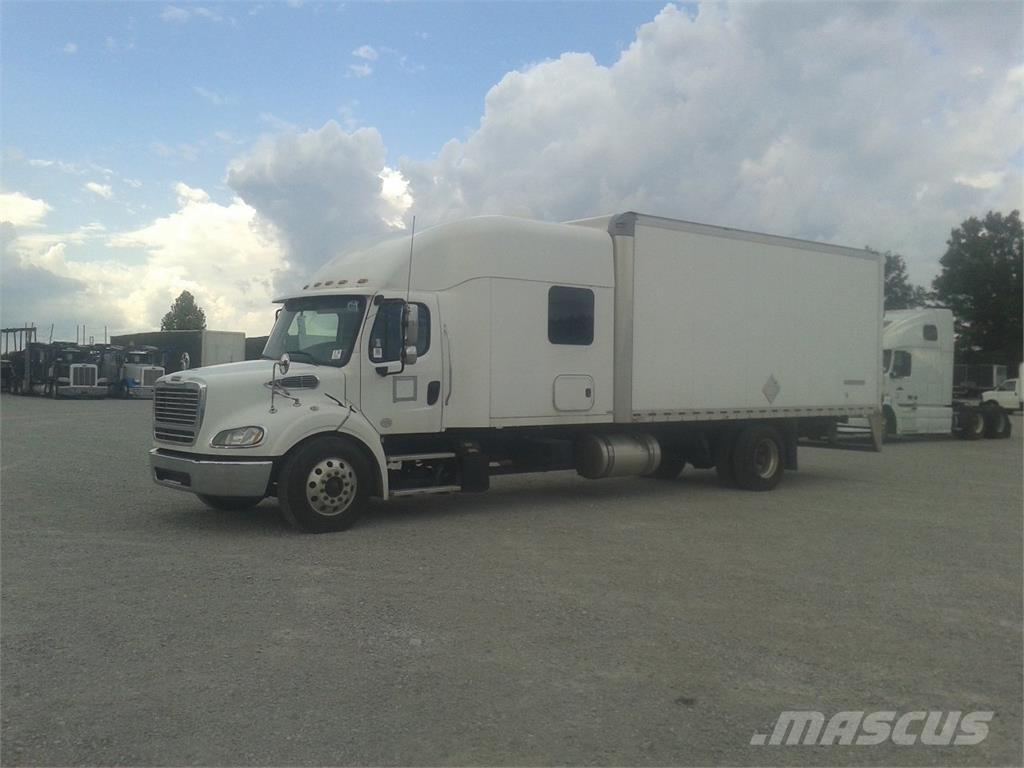 Freightliner M2-112 Camiões de caixa fechada