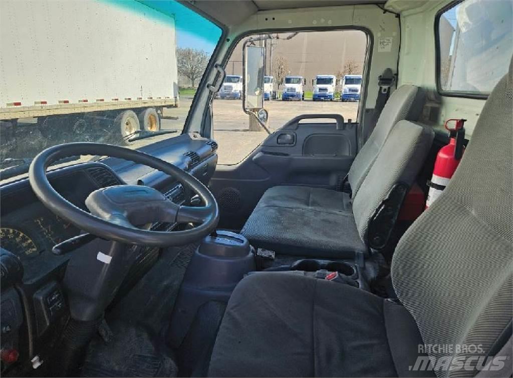 GMC W4500 Camiões de caixa fechada