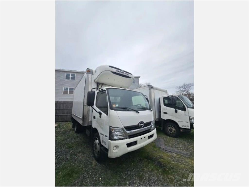 Hino 195 Camiões caixa temperatura controlada
