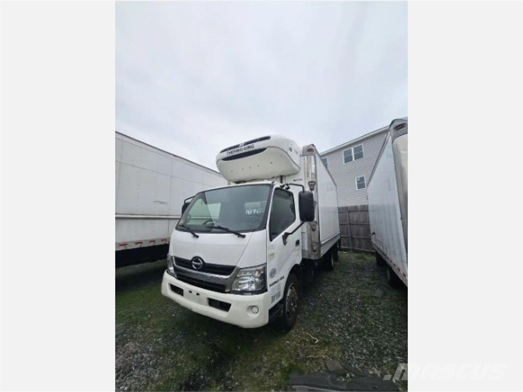 Hino 195 Camiões caixa temperatura controlada
