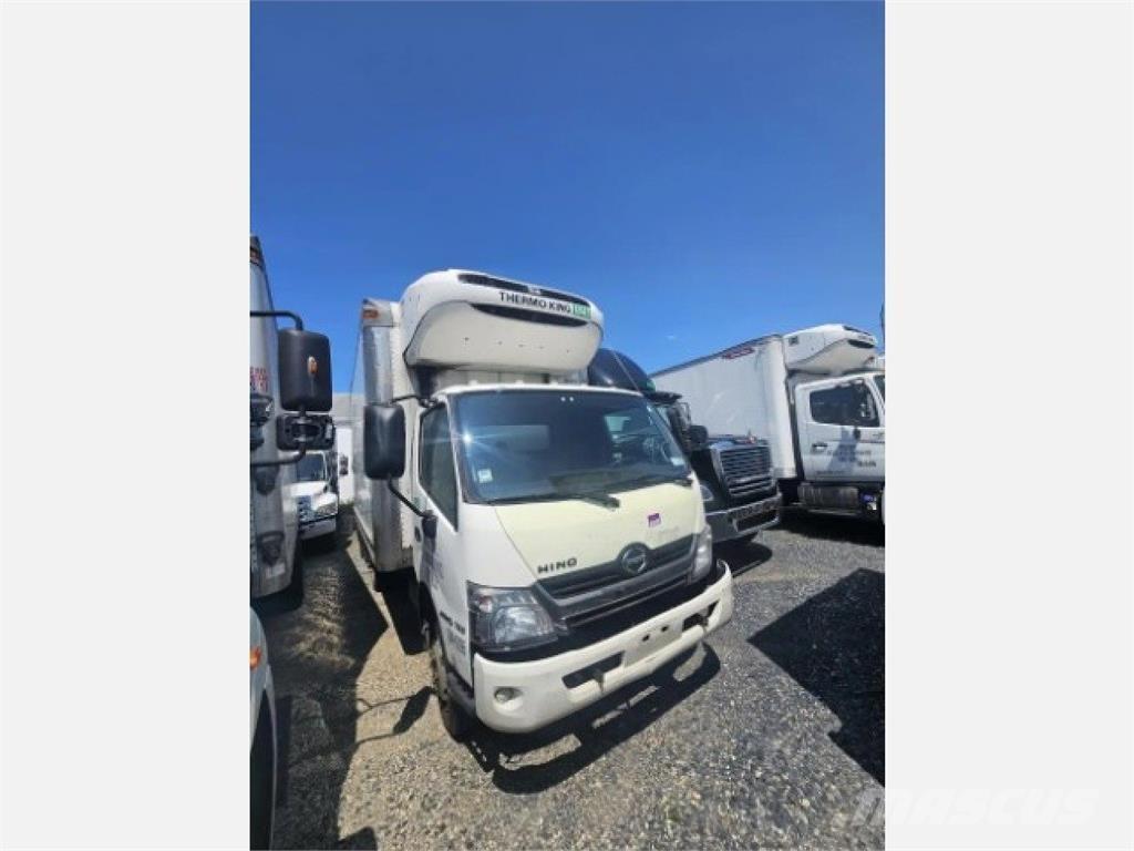 Hino 195 Camiões caixa temperatura controlada