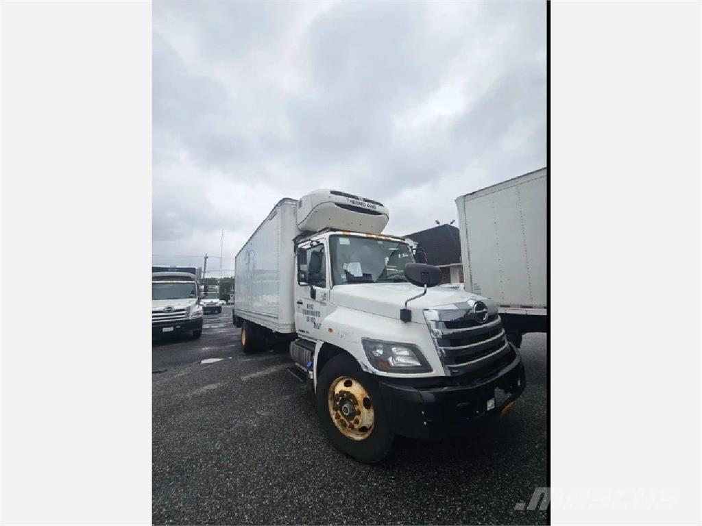 Hino 268 Camiões caixa temperatura controlada