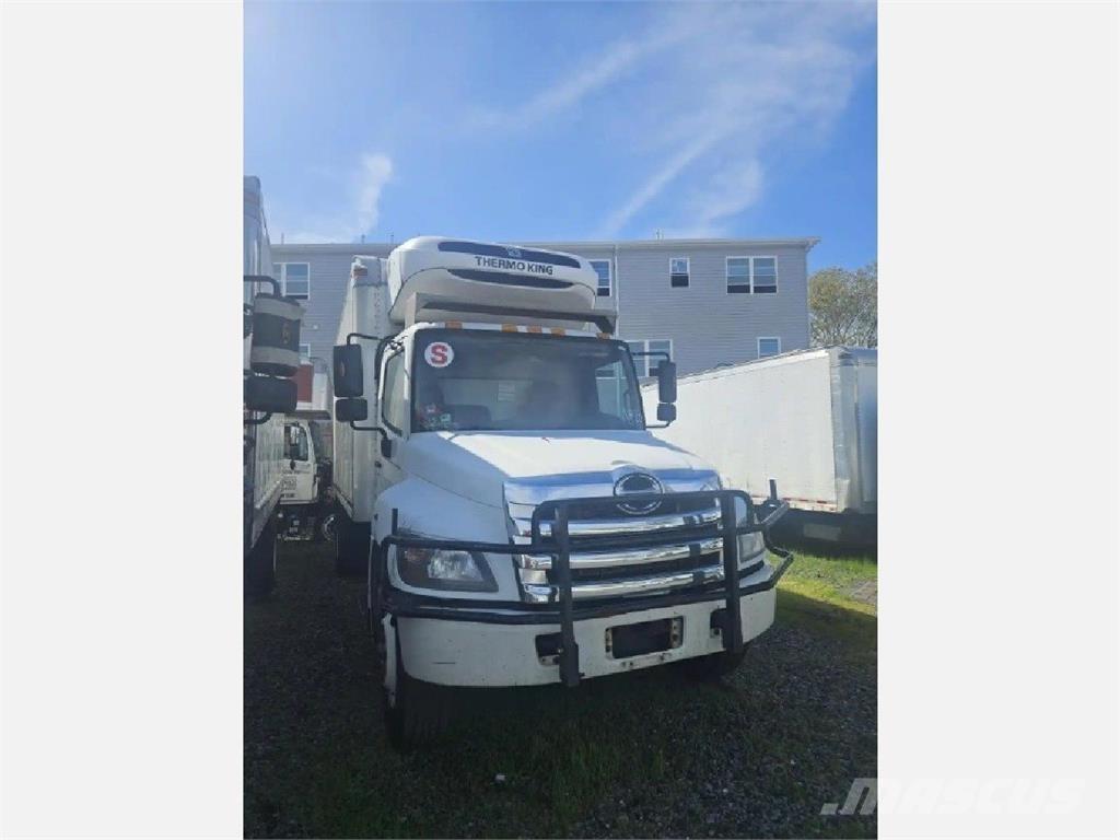 Hino 268 Camiões caixa temperatura controlada