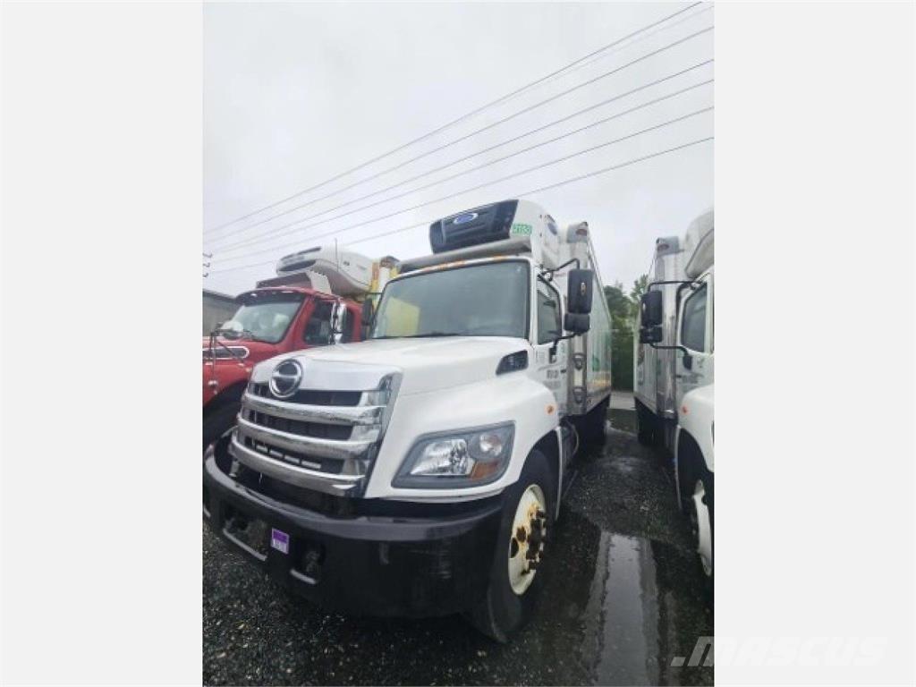 Hino 268 Camiões caixa temperatura controlada