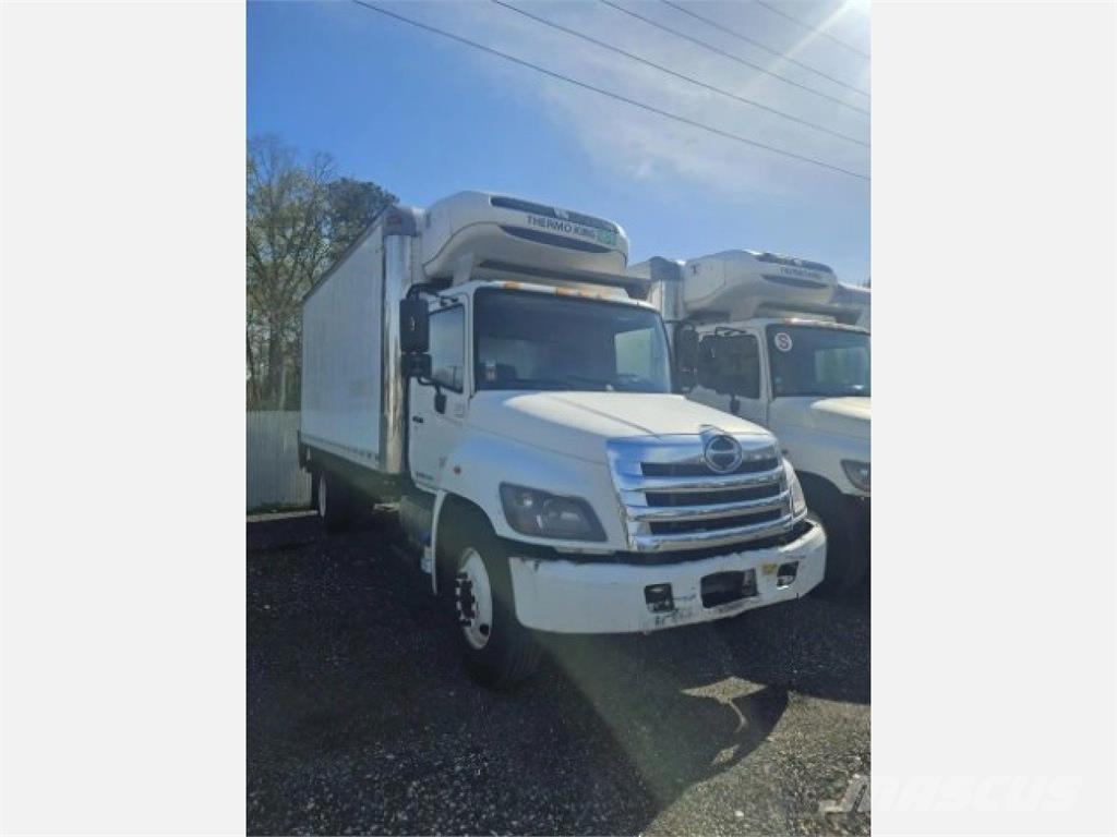 Hino 268 Camiões caixa temperatura controlada