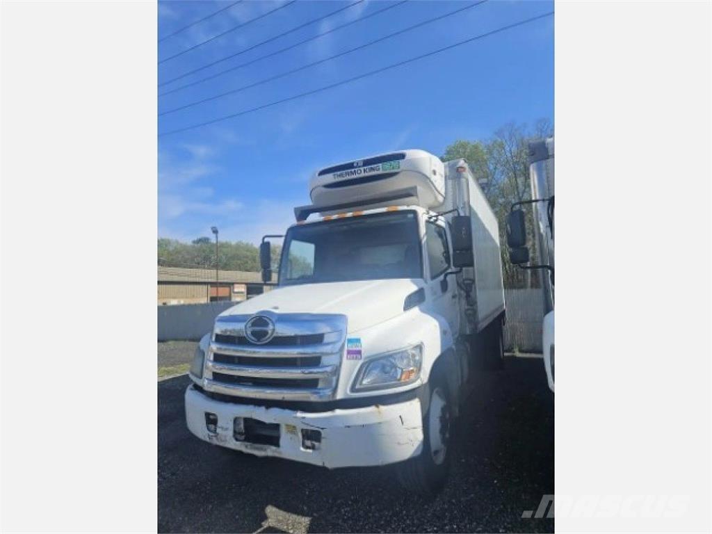 Hino 268 Camiões caixa temperatura controlada