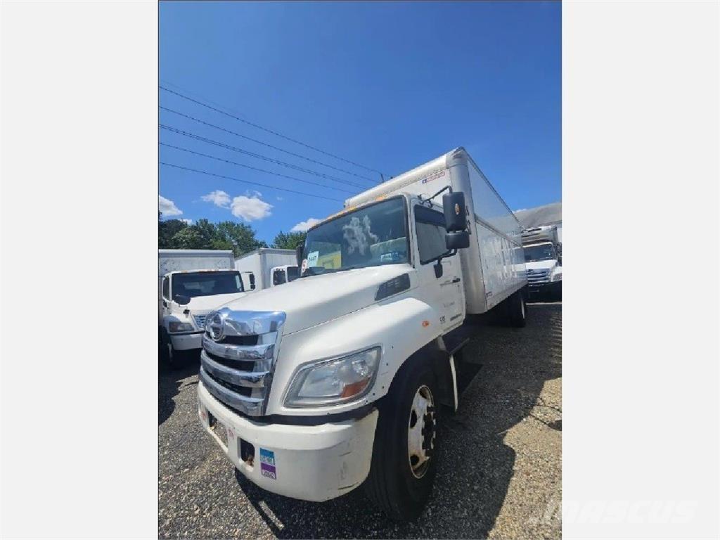 Hino 268 Camiões de caixa fechada