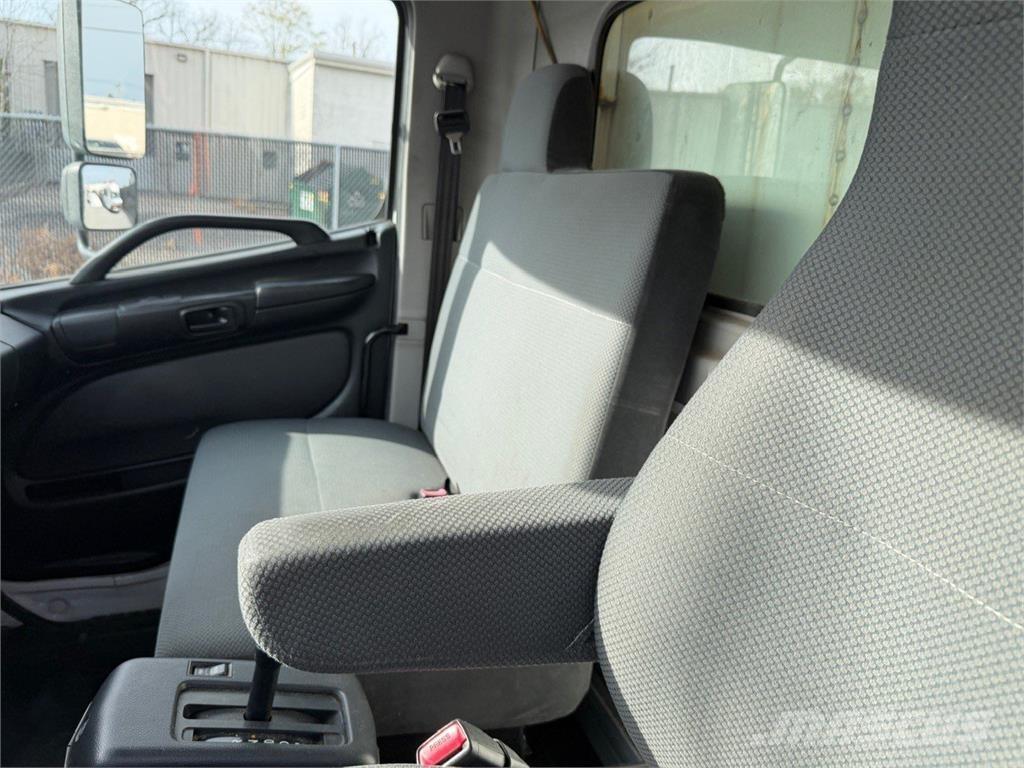 Hino 268 Camiões caixa temperatura controlada