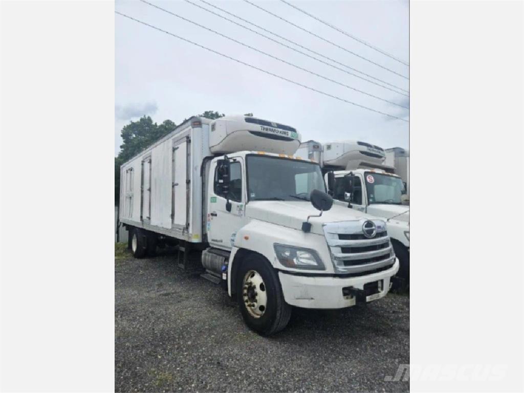 Hino 338 Camiões caixa temperatura controlada