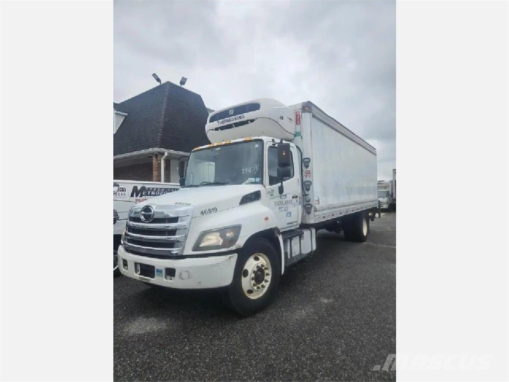 Hino 338 Camiões caixa temperatura controlada