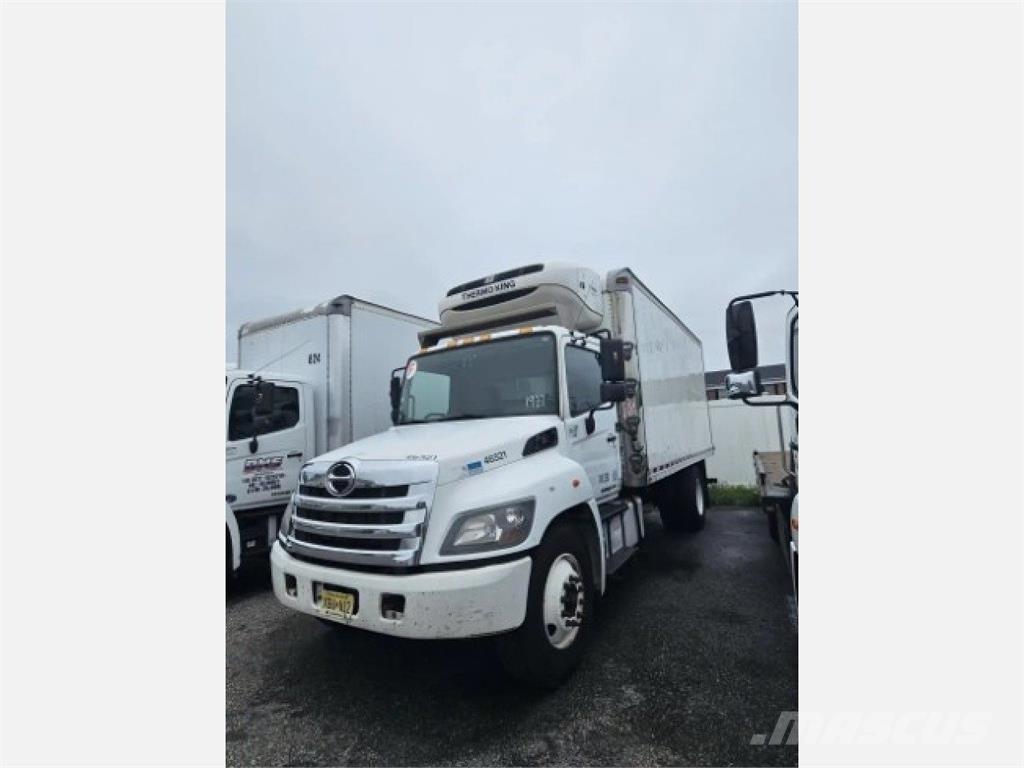 Hino 338 Camiões caixa temperatura controlada