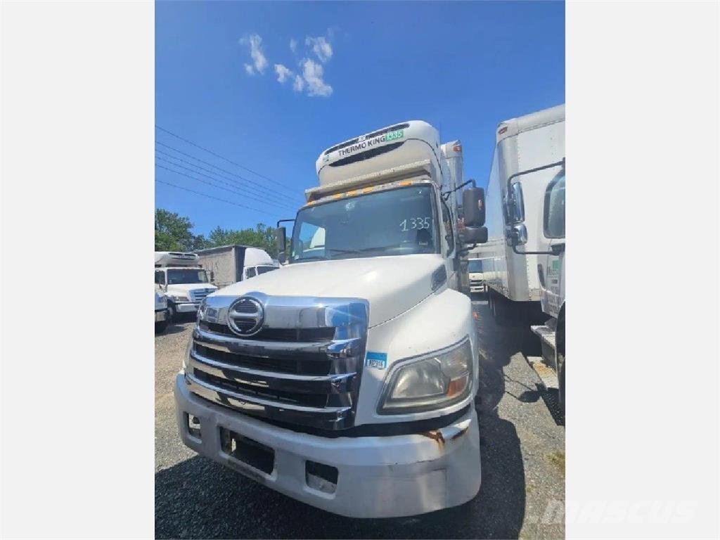 Hino 338 Camiões caixa temperatura controlada