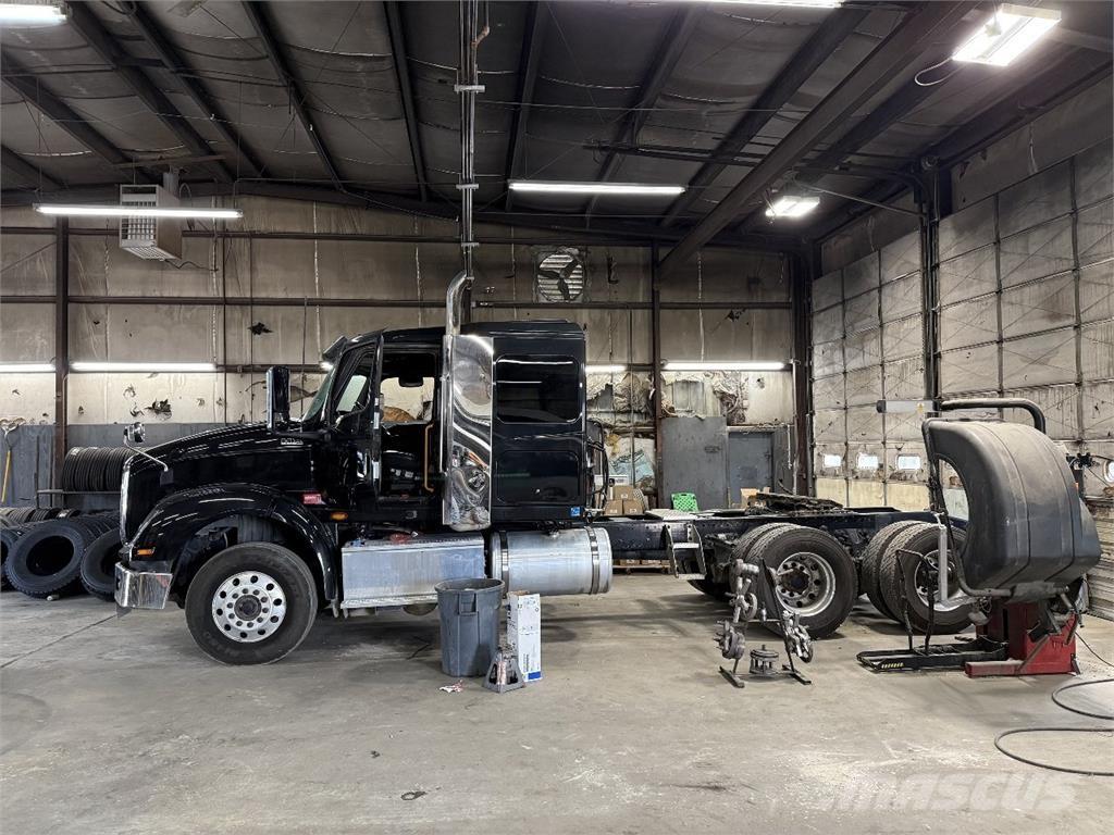 International HX620 Tractores (camiões)