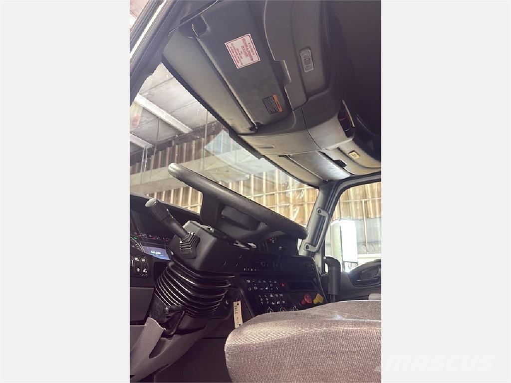 International LT625 Tractores (camiões)