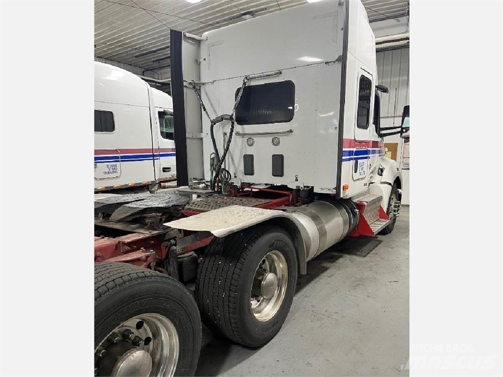 Kenworth T680 Tractores (camiões)