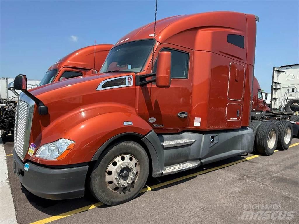 Kenworth T680 Tractores (camiões)
