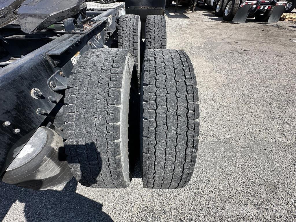 Kenworth T680 Tractores (camiões)