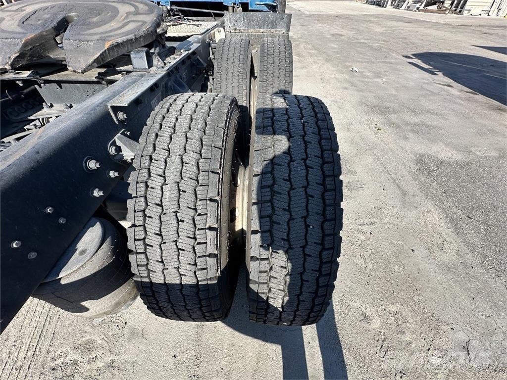 Kenworth T680 Tractores (camiões)