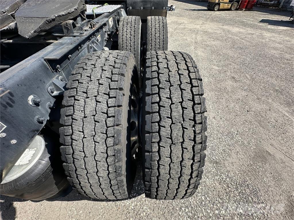 Kenworth T680 Tractores (camiões)