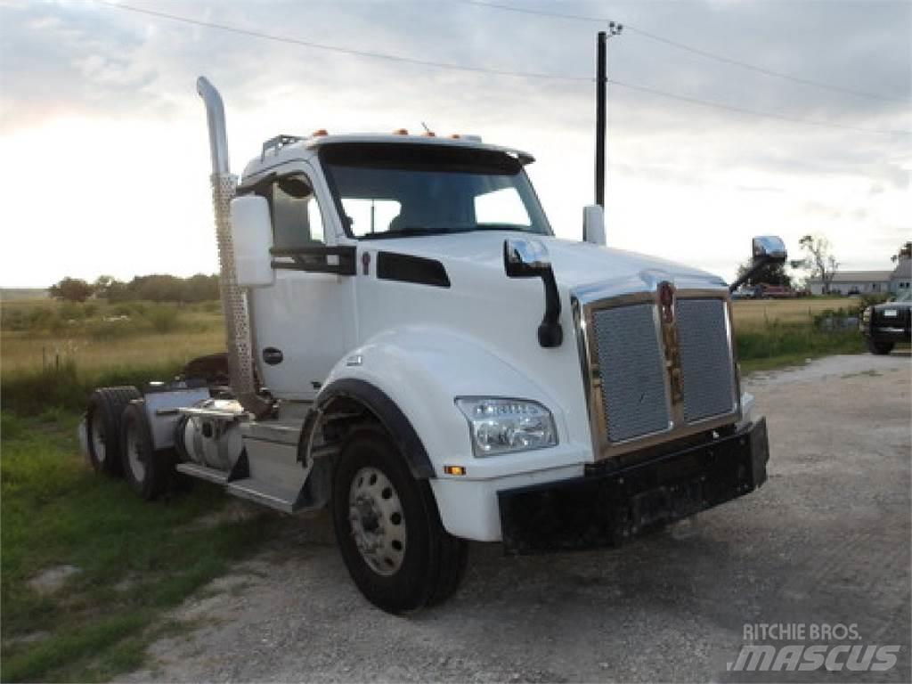 Kenworth T880 Tractores (camiões)