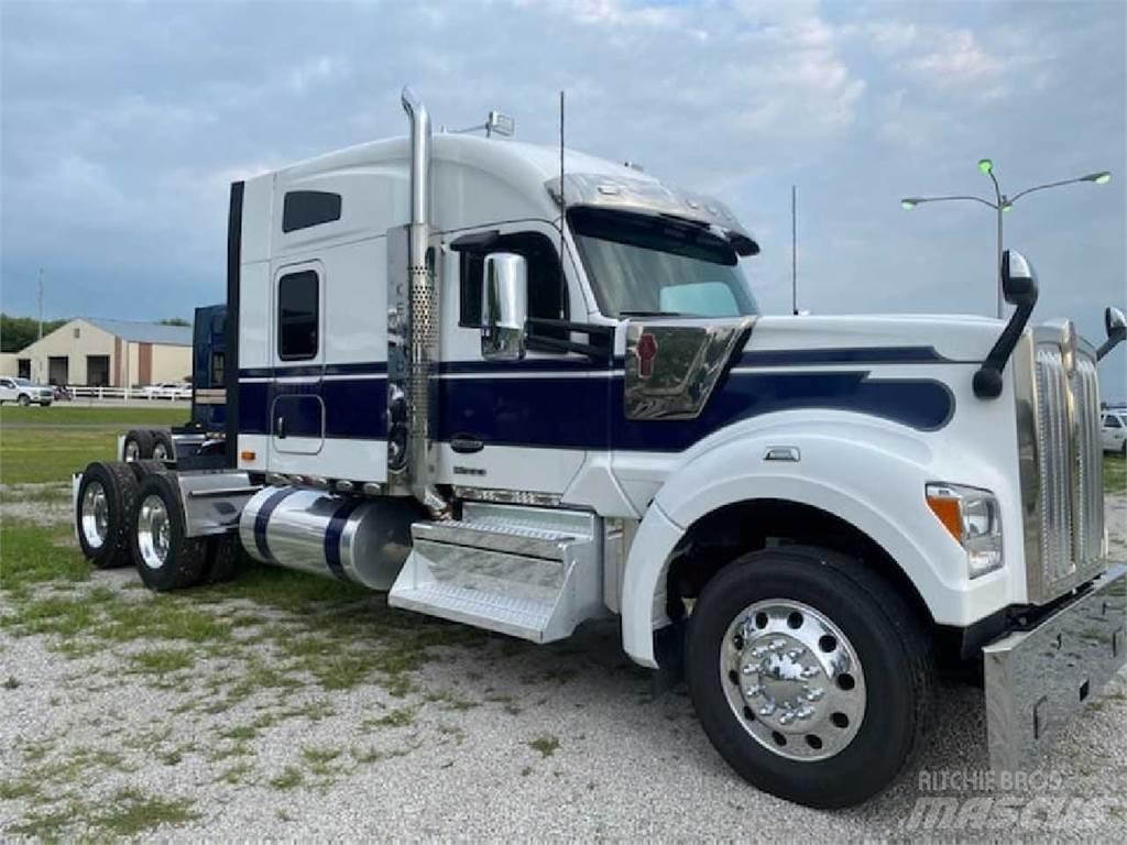 Kenworth W990 Tractores (camiões)