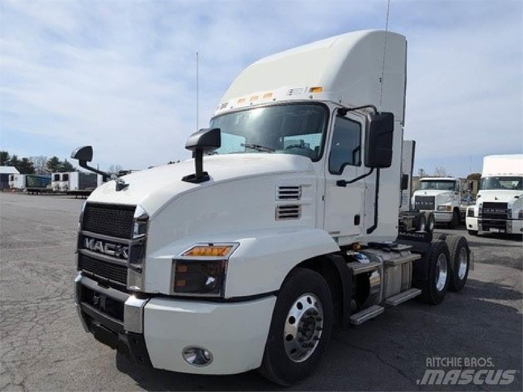 Mack AN64T Tractores (camiões)