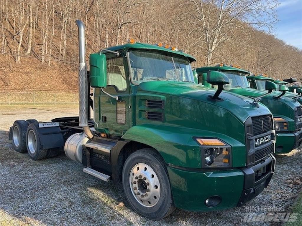 Mack AN64T Tractores (camiões)